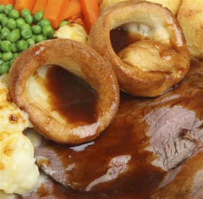  Yorkshire Pudding:  Pyszne, puszyste ciasto z brytyjską duszą - idealne do chłonienia soków mięsnych i tworzenia niezapomnianych uczt!