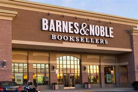 Can You Return Books to Barnes and Noble? Exploring the Unpredictable World of Book Returns